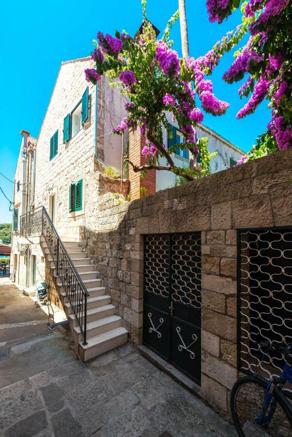 Sun And Stone Apartment Cavtat Exterior foto
